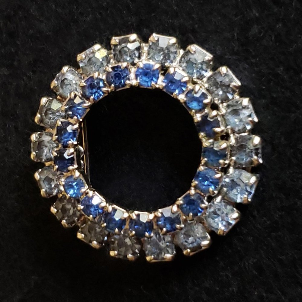 Round “Diamond” and “Aquamarine” on Silver Pin